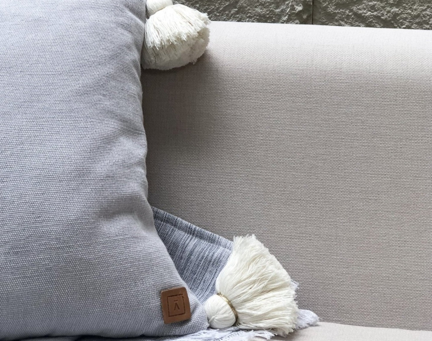Magnolia Regular Cushion Cover